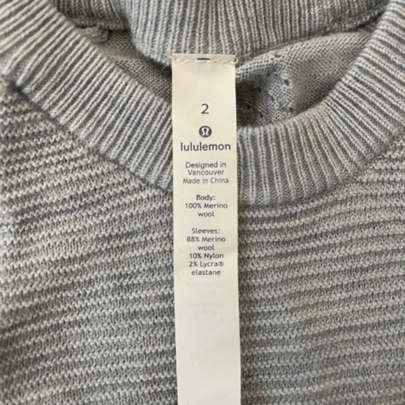 Lululemon Simply Wool Heather Grey/Blue Sweater Size 2 - Picture 7 of 10